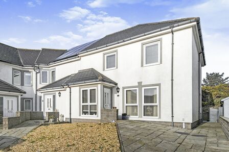 3 bedroom End Terrace House for sale, Chalet Road, Portpatrick, DG9 | £200,000